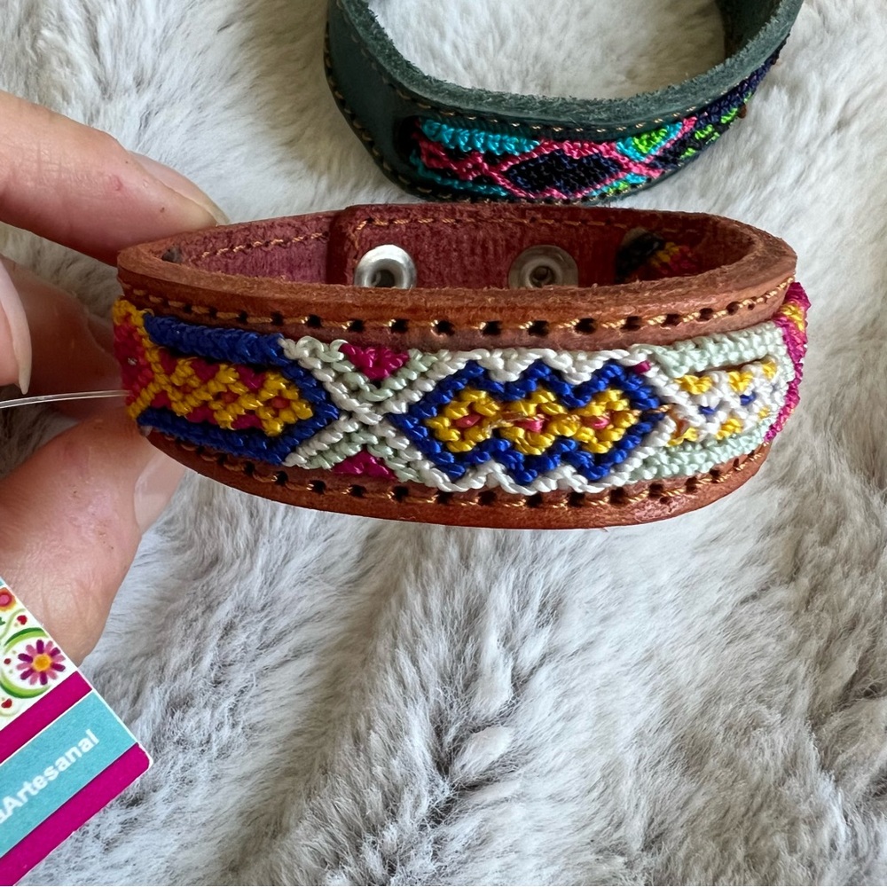 Unisex, genuine, leather adjustable bracelet